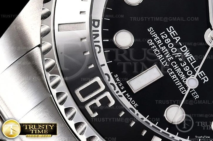 0220 ROLSD093 – Deep Sea Dweller Black Contemporary 1015